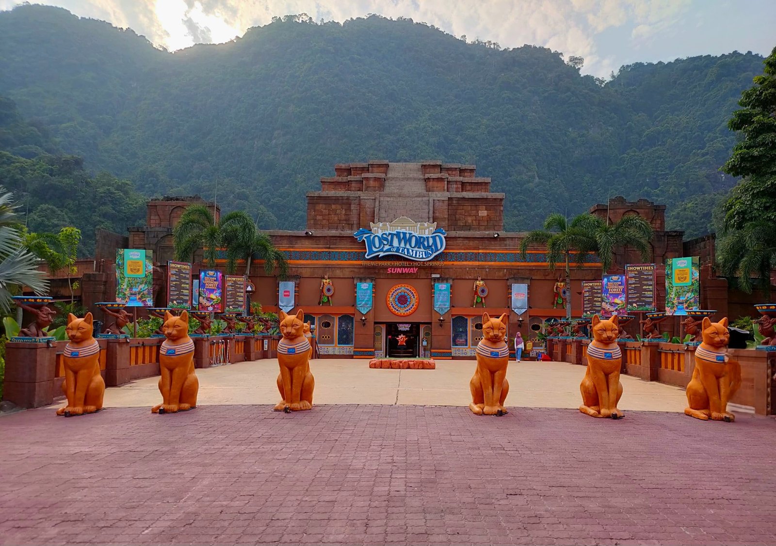 Full Day Sunway Lost World and Hot Spring Tour (Private)